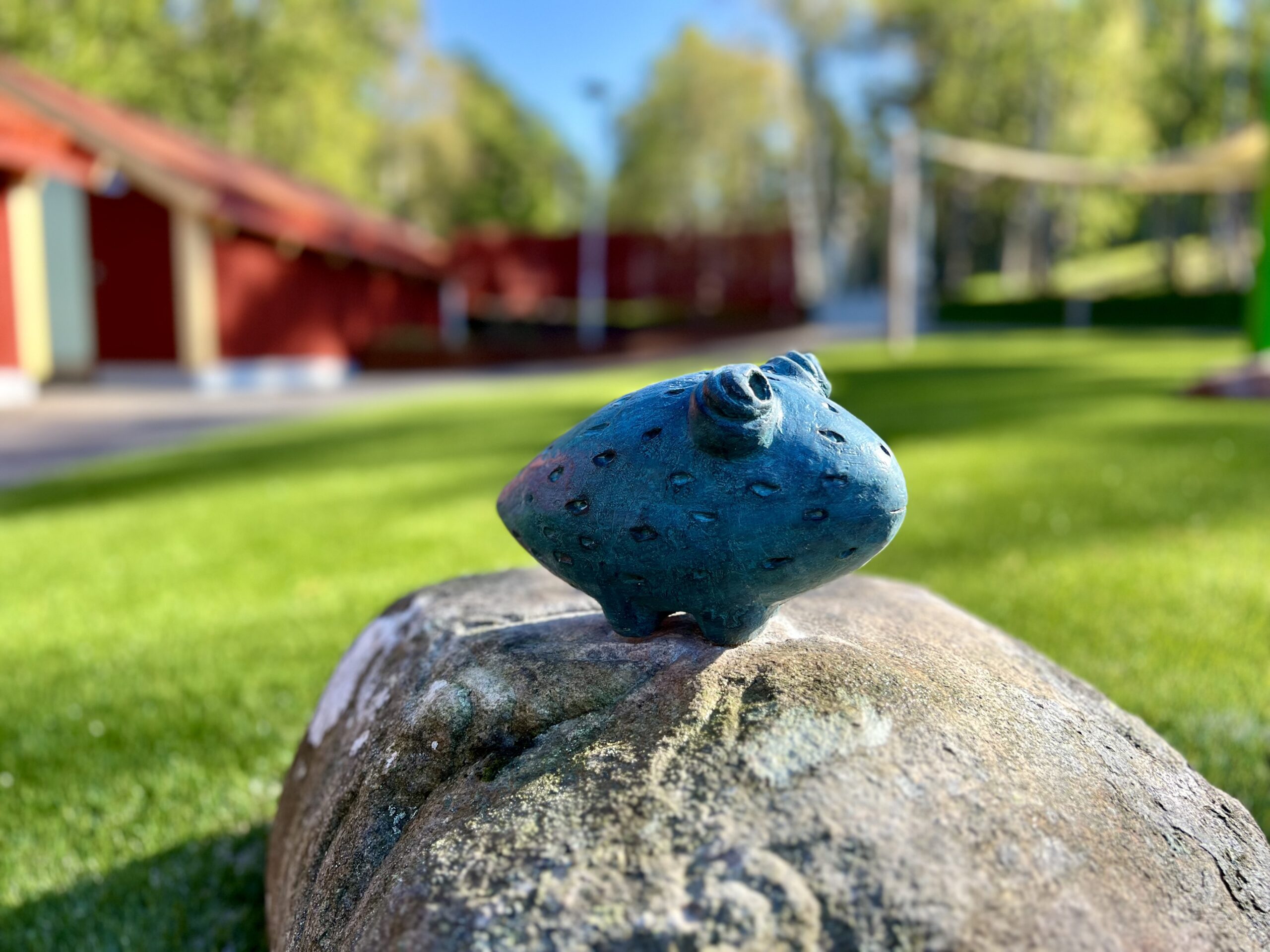 Skulptur på Hallernas Norra förskolas utegård